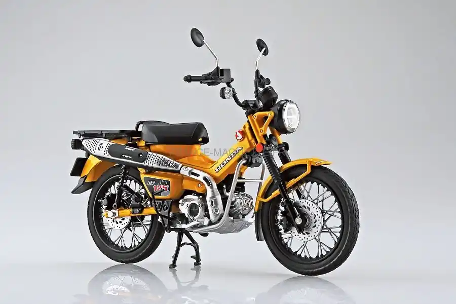 Miniature Honda CT125 Hunter Club Turmeric Yellow 1/12 - Aoshima 11184 Commander Maintenant