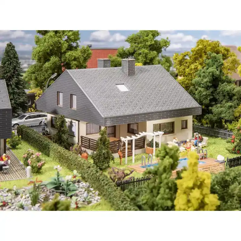 FALLER 130644 Maison Avec Toit En Ardoises - HO 1/87 Prix Promo