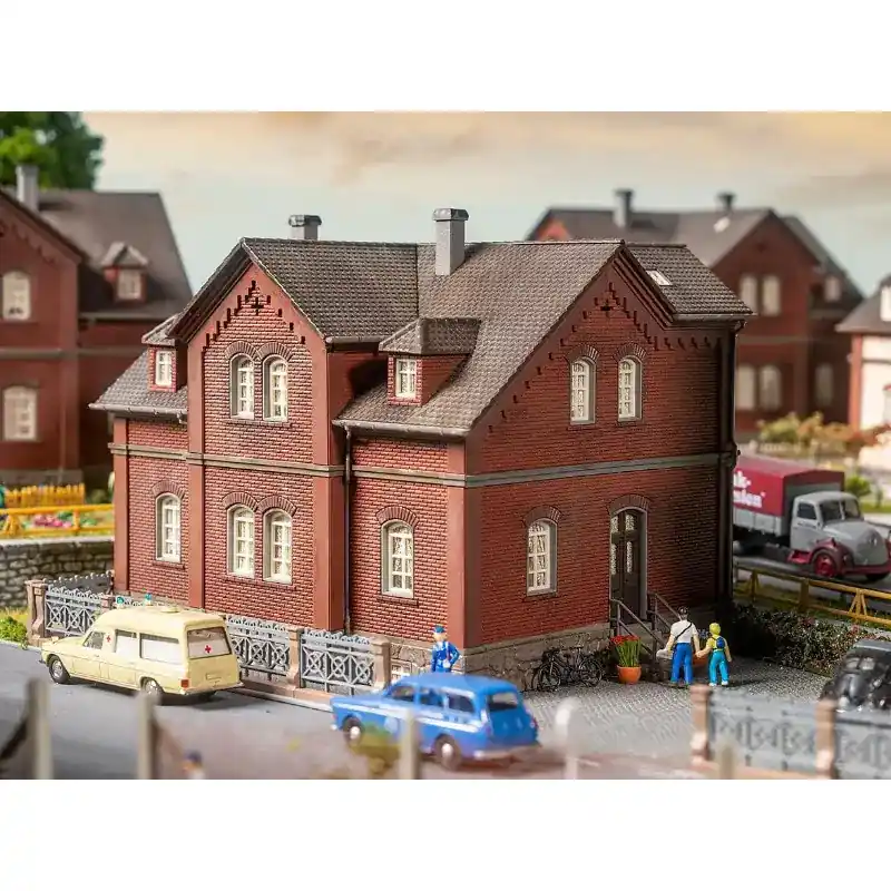 Soldes FALLER 130753 Maison De Quartier Bergmannsplatz 2 - HO 1/87