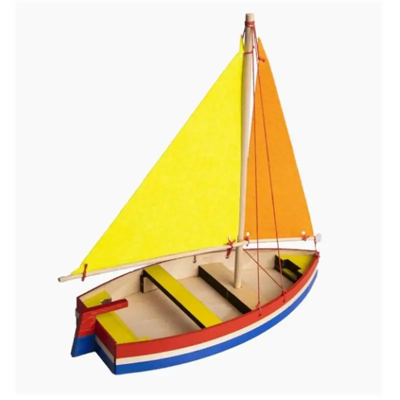 Must-Have Maquette bateau en bois Barque avec voile Pinguin - Artymon