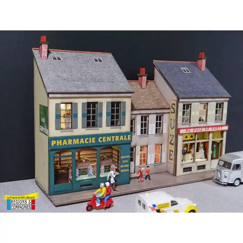 Meilleure Vente Façade Vitrines Pharmacie + Prêt-à-porter - Régions et Compagnies FAC021 - HO 1/87