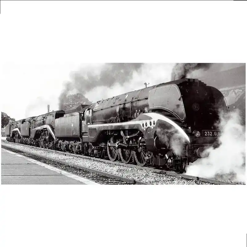 Locomotive à vapeur 232-R - Ree Modèles 232R01SAC - HO 1/87 - SNCF - Ep III - Digital sound fumigène - 3R Bon Plan