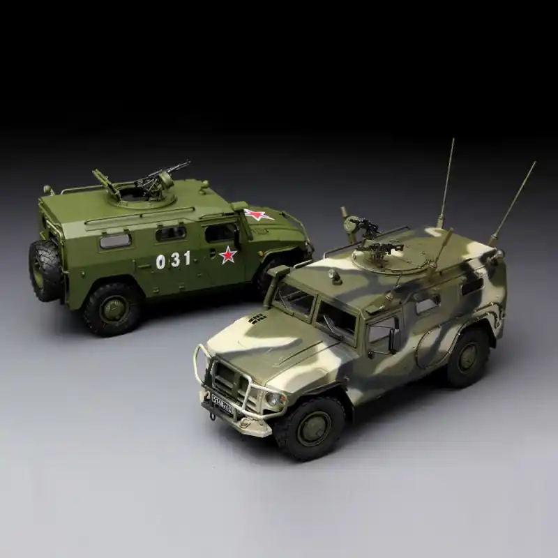 Affaire À Saisir Véhicule blindé Russe "GAZ 233014 STS" TIGER - MENG VS003 - 1/35