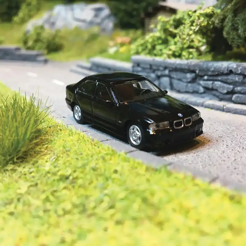 Usine Directe BMW M3 E36, 4p, Noire - MINICHAMPS 870 020300 - 1/87