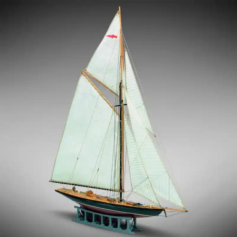 Dernier Modèle Bateau statique Britania