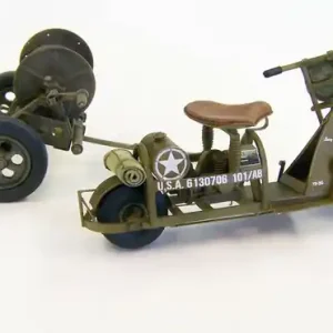 Commande En Gros Plus Model 438 U.S. Airborne scooter with reel