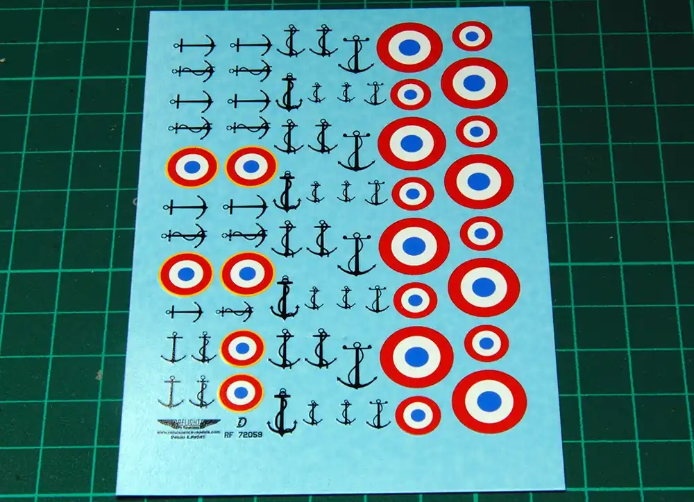 R-Flight RF72059 French Roundels with Anchor Meilleur Prix