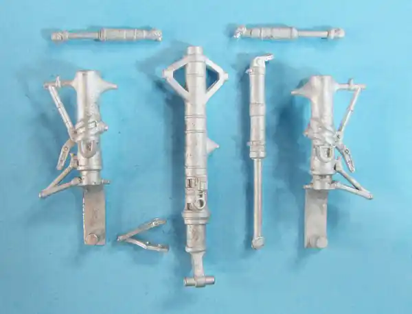 Commander Maintenant Scale Aircraft Conversions 48322 McDonnell-Douglas F-4 C/D/J/S Phantom II - Landing Gear (designed to be used with Zoukei-Mura kits)
